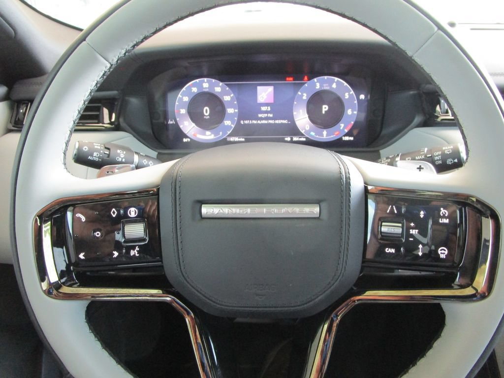 Used 2026 Land Rover Range Rover Velar Dynamic SE AWD/4WD image 31