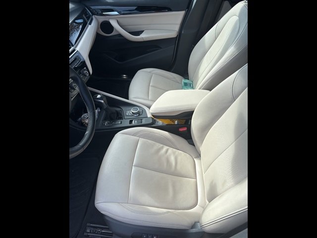 Used 2019 BMW X1 xDrive28i w/ Convenience Package image 4