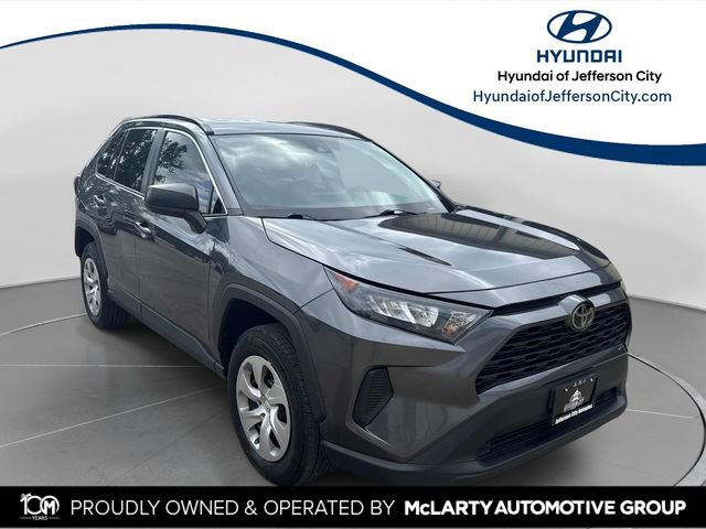 Used 2021 Toyota RAV4 LE FWD image 1