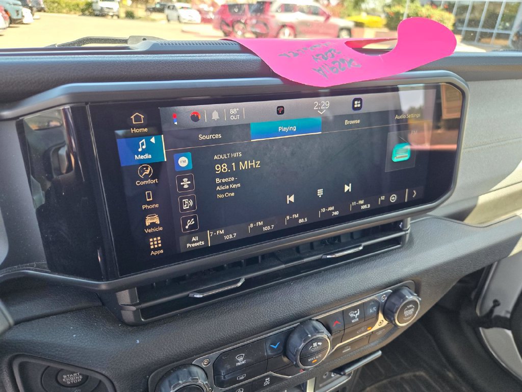 Used 2024 Jeep Wrangler Sport AWD/4WD image 20