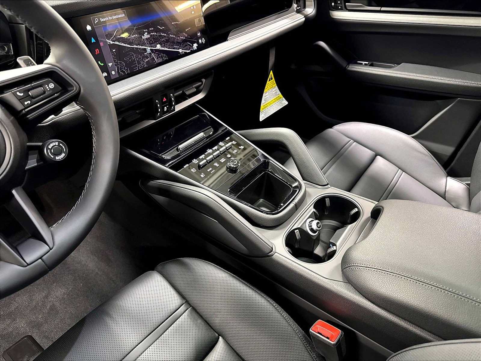 New 2026 Porsche Cayenne Coupe AWD/4WD image 17