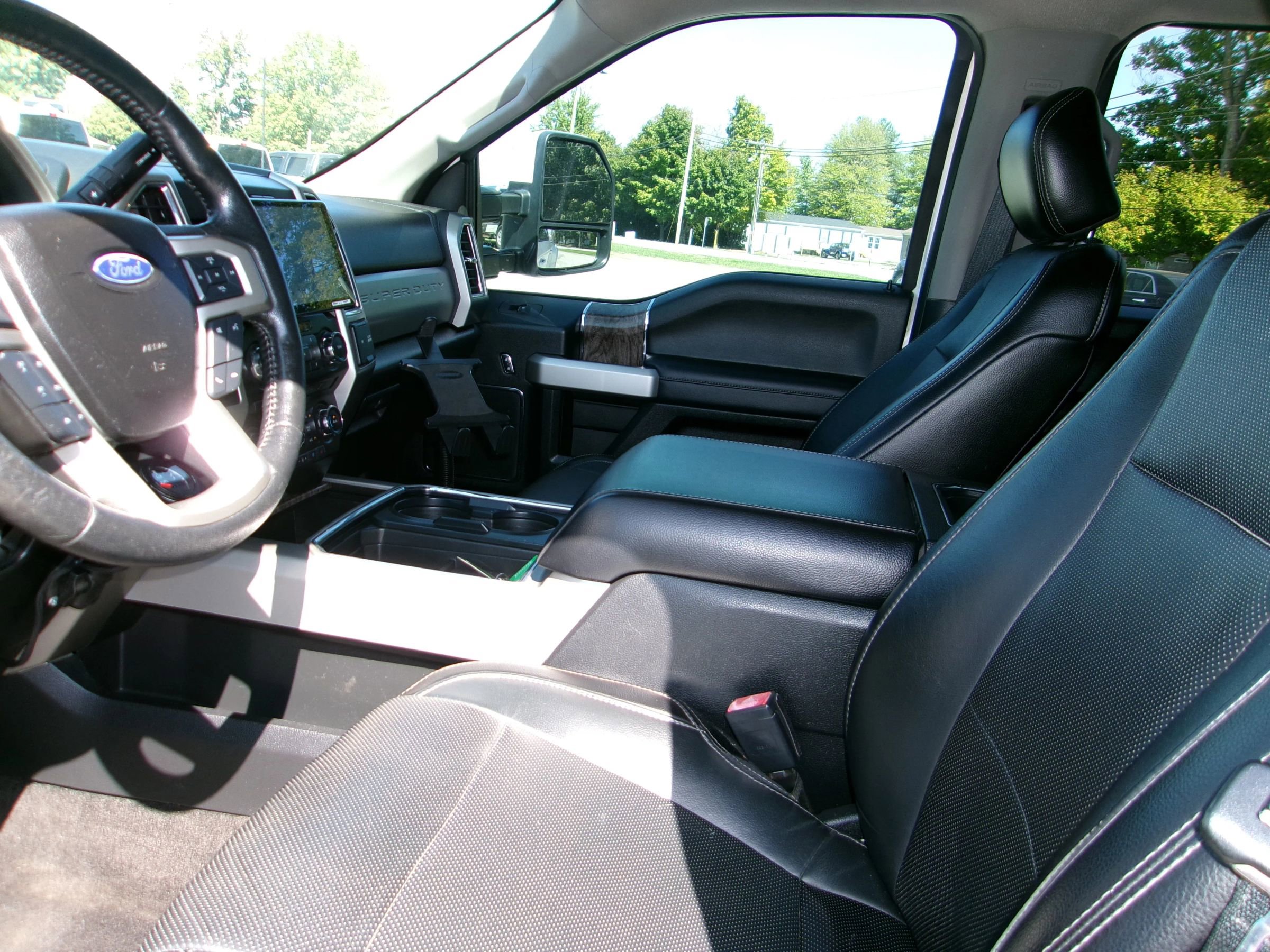 Used 2018 Ford F350 Lariat w/ Lariat Ultimate Package image 6