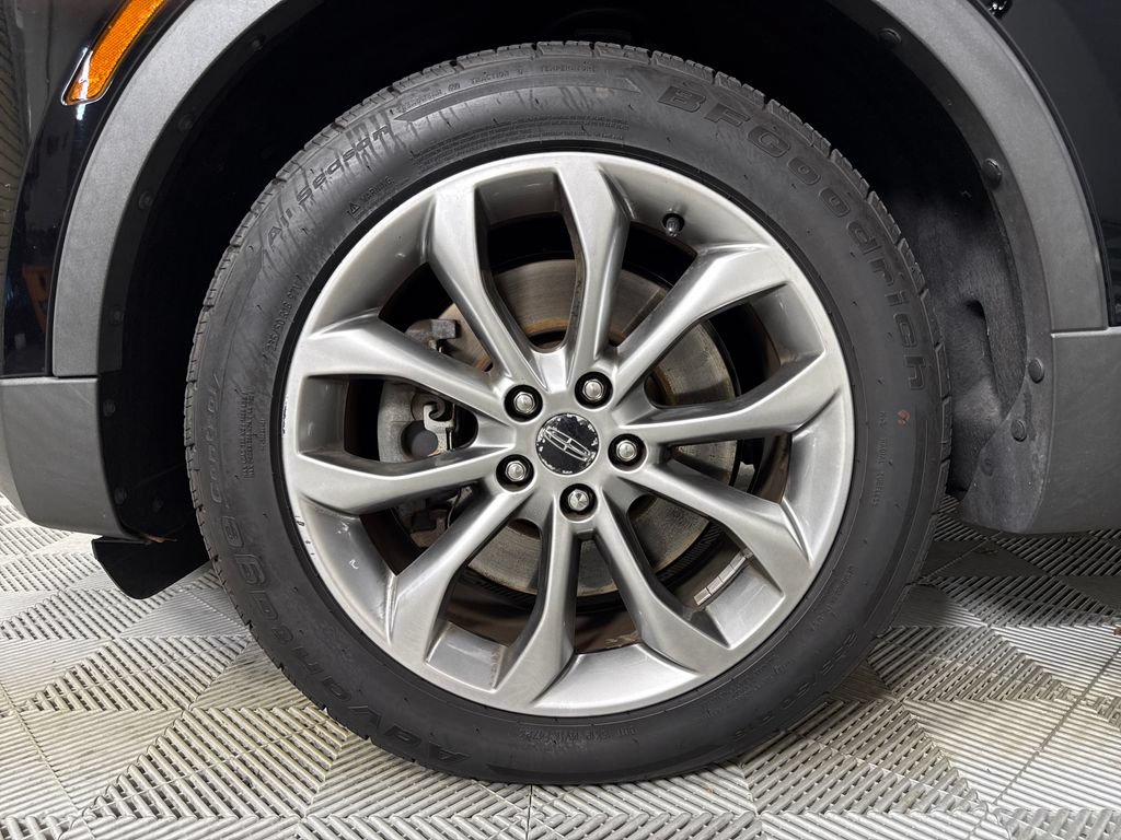 Used 2017 Lincoln MKC Select w/ Select Plus Package AWD/4WD image 21
