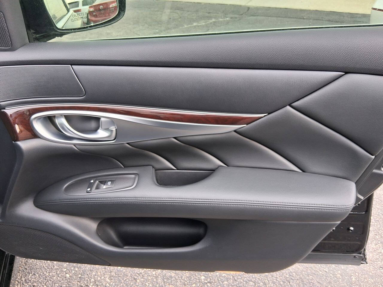 Used 2013 INFINITI M37 w/ Premium Pkg RWD image 17