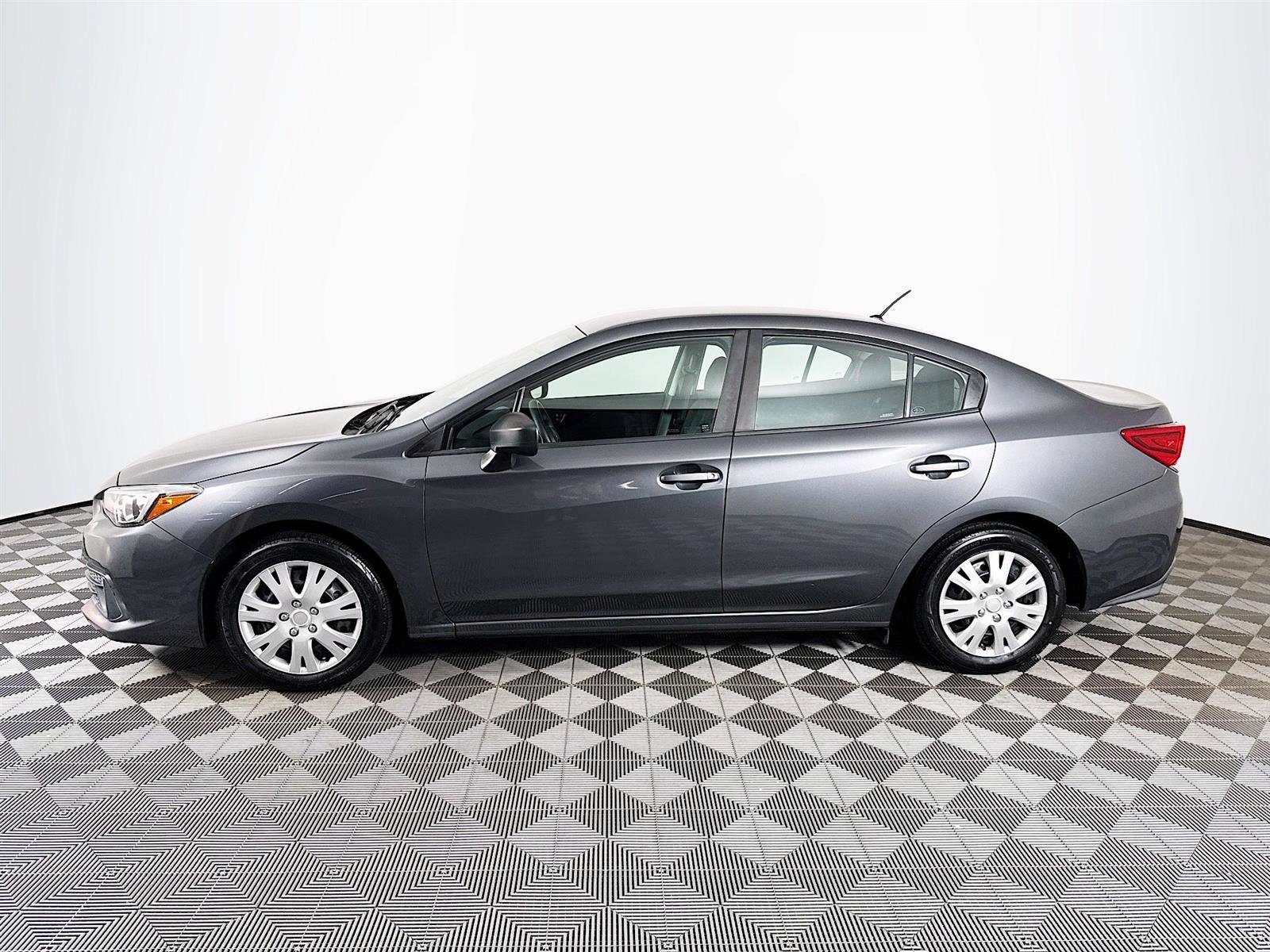 Used 2020 Subaru Impreza 2.0i image 9