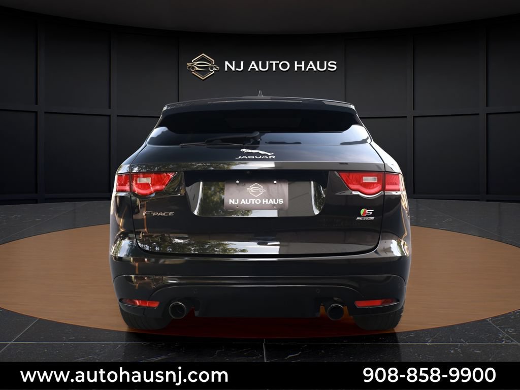 Used 2019 Jaguar F-PACE S AWD/4WD image 11