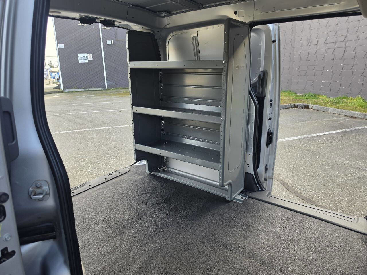 Used 2017 Nissan NV200 SV image 25