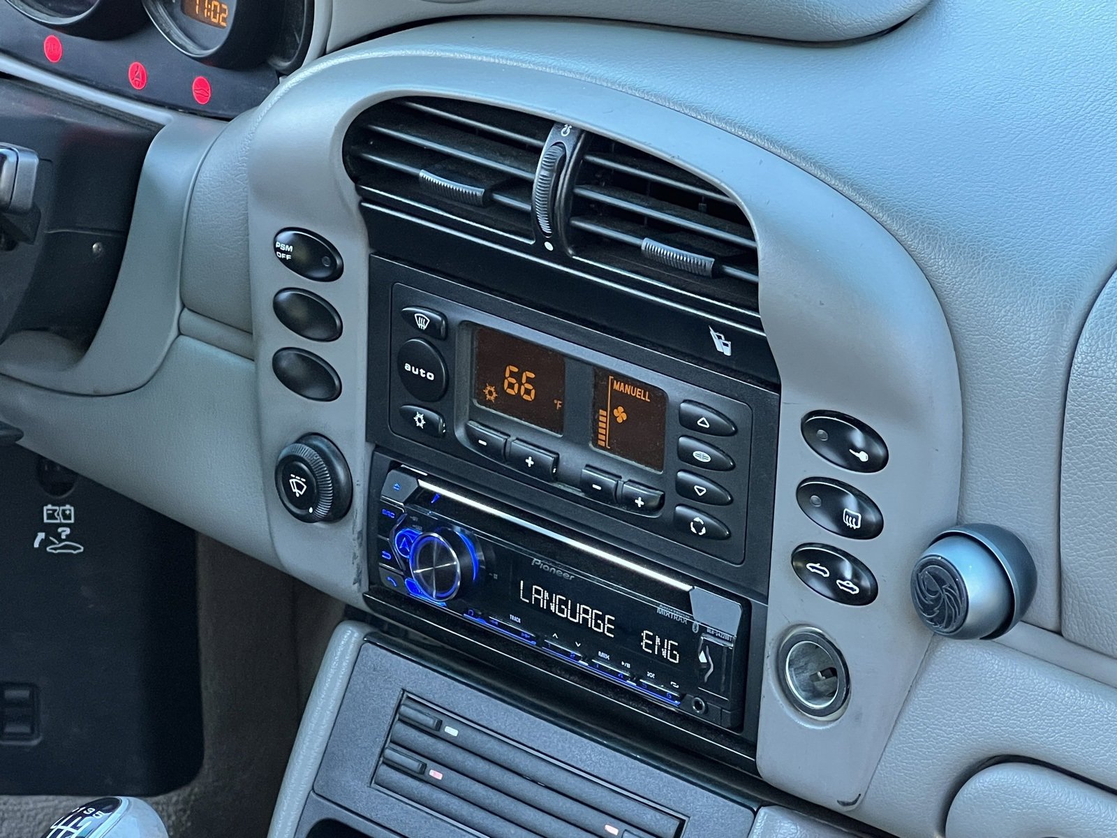 Used 2002 Porsche 911 Carrera image 25