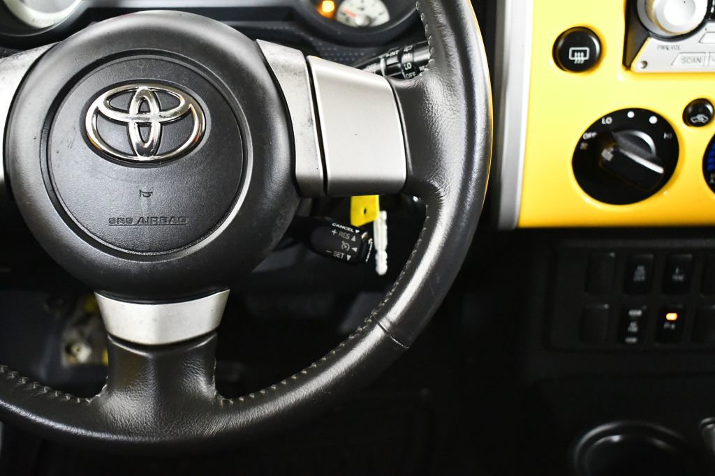 Used 2007 Toyota FJ Cruiser 4WD image 19