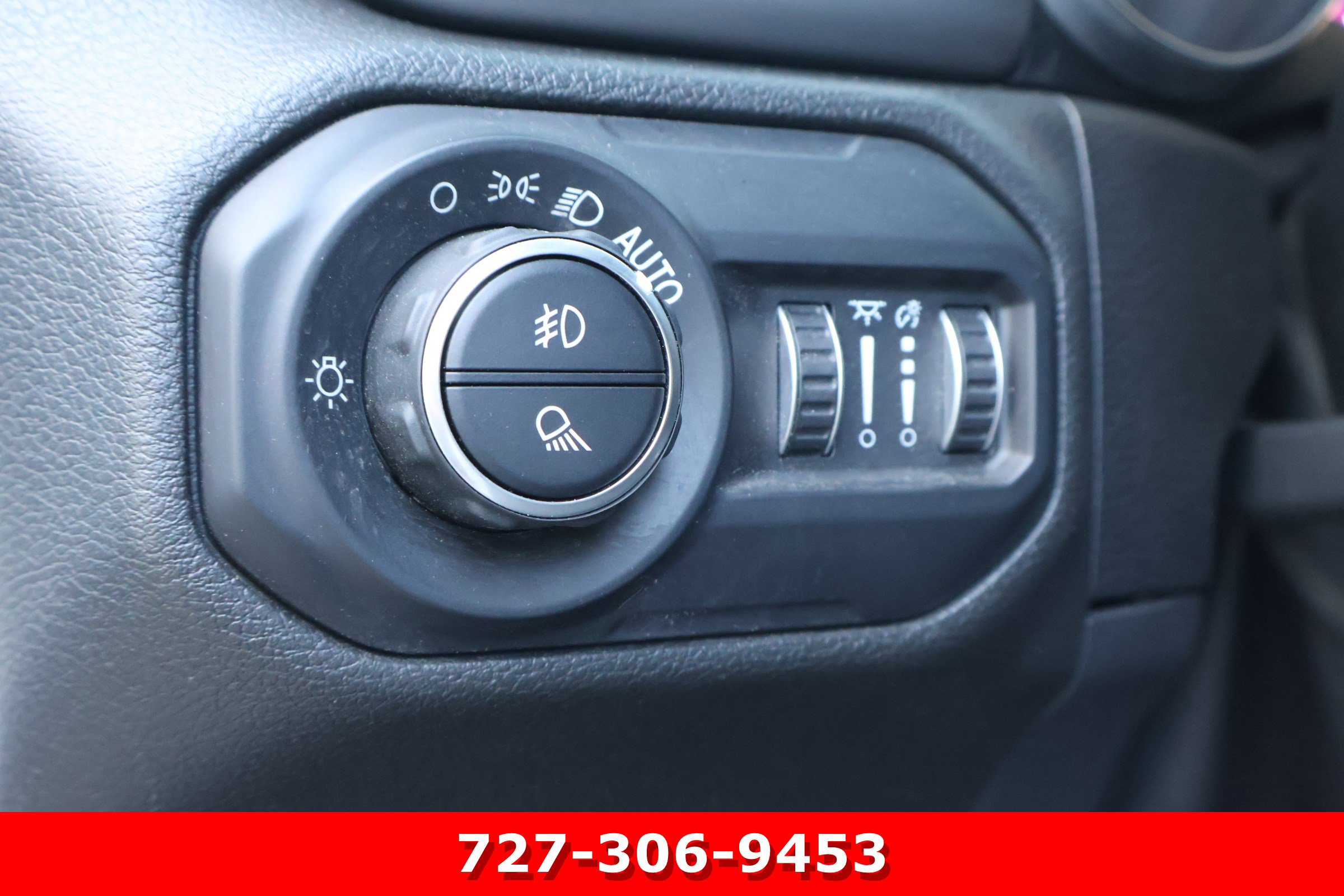 Used 2021 Jeep Gladiator Willys image 22
