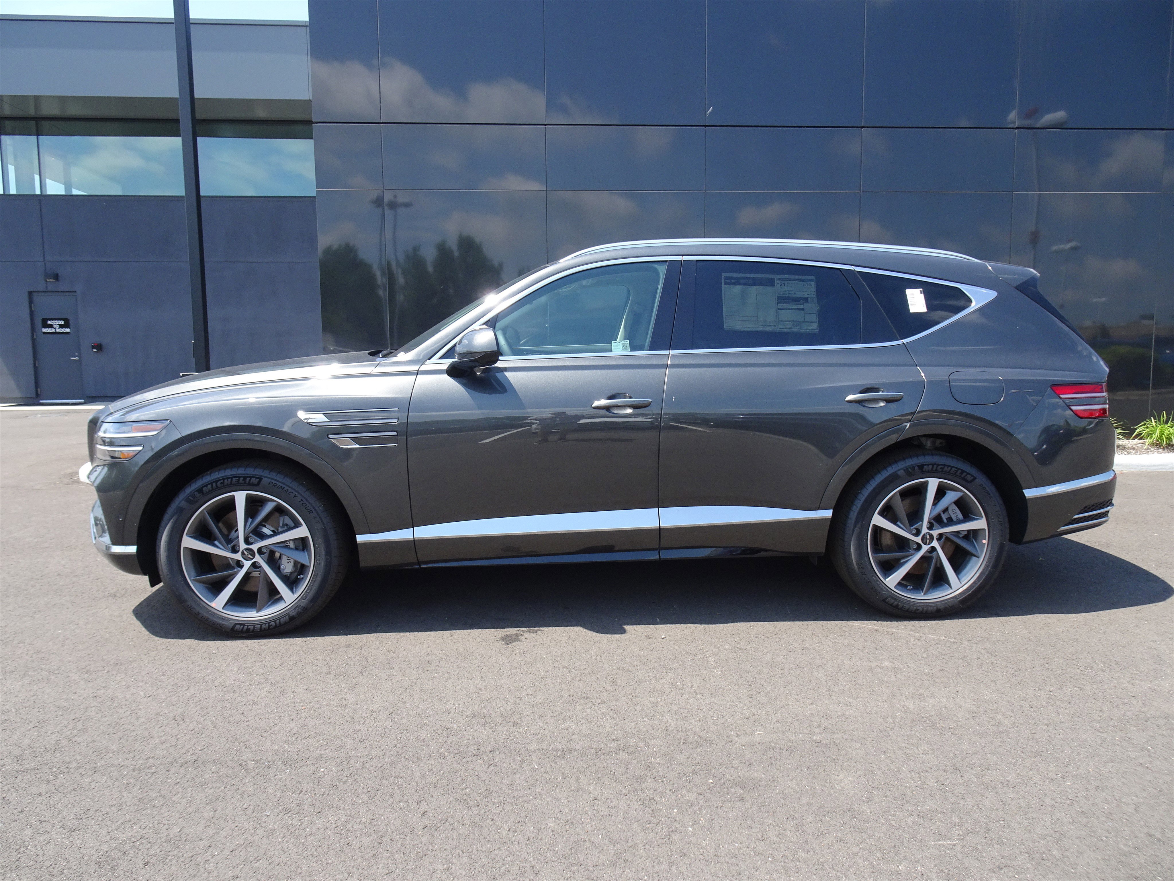 New 2025 Genesis GV80 2.5T Advanced image 2