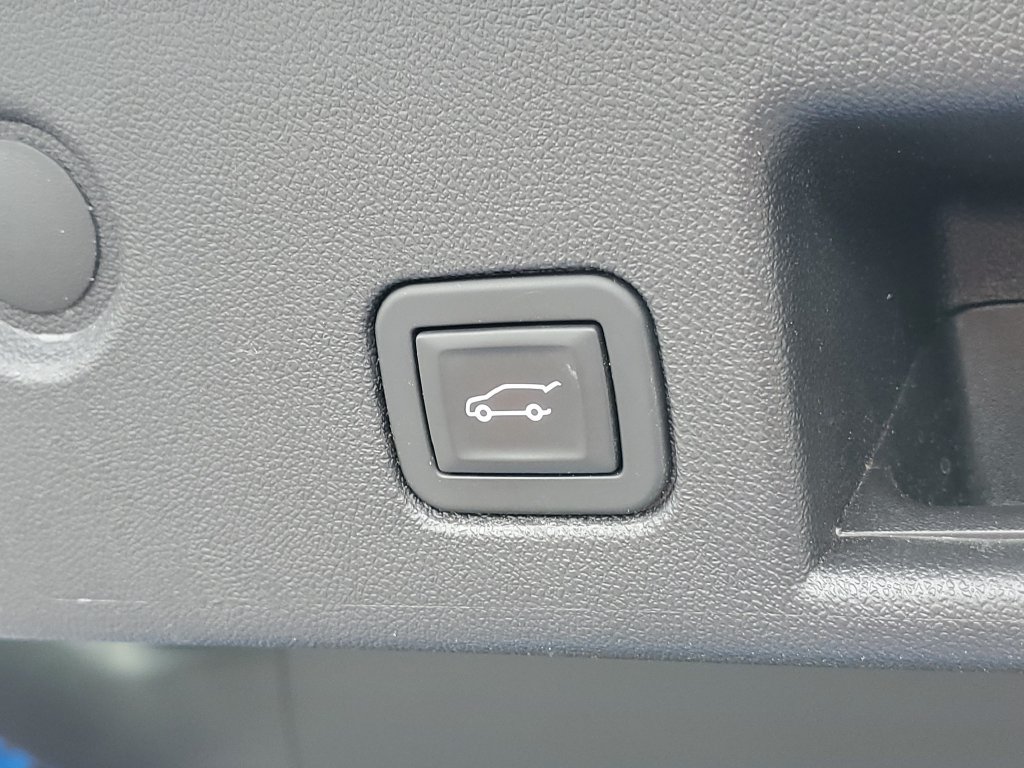 Used 2024 Chevrolet Equinox RS w/ RS Leather Package AWD/4WD image 33