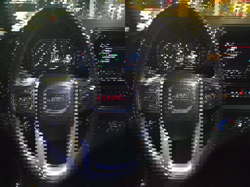Used 2024 GMC Sierra 1500 Elevation image 22