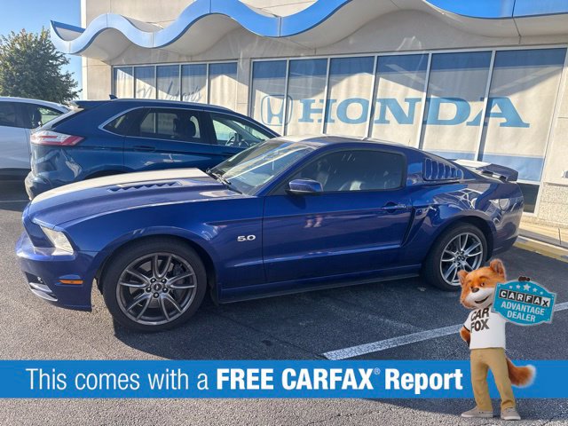 Used 2013 Ford Mustang GT Premium w/ Electronics Pkg RWD image 2