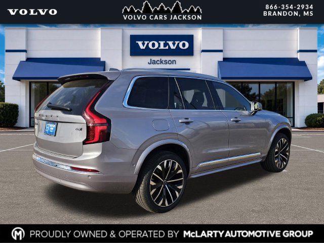 New 2026 Volvo XC90 B6 Plus w/ Protection Package Premier AWD/4WD image 4