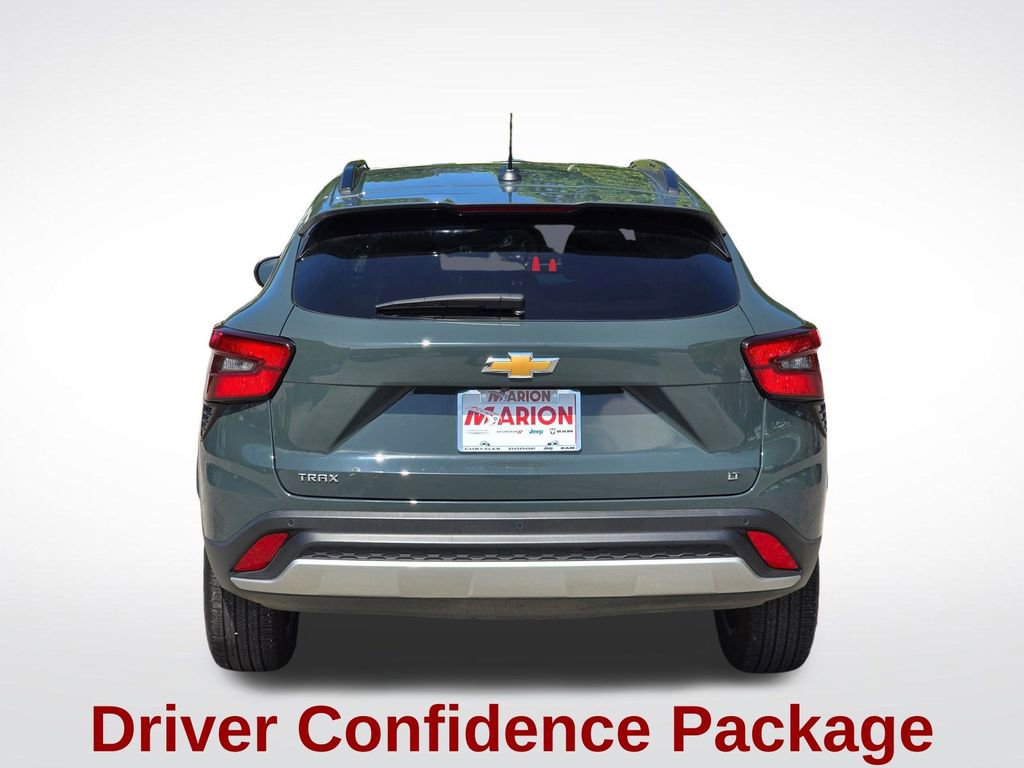 Used 2025 Chevrolet Trax LT w/ Driver Confidence Package FWD image 15