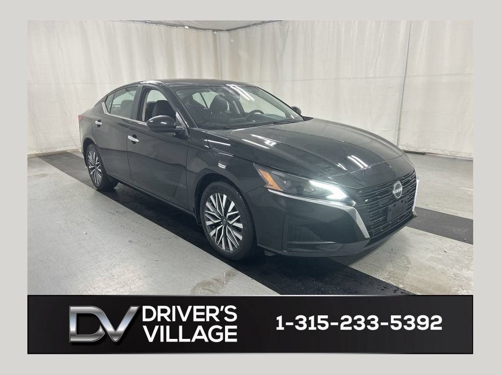 Used 2023 Nissan Altima 2.5 SV