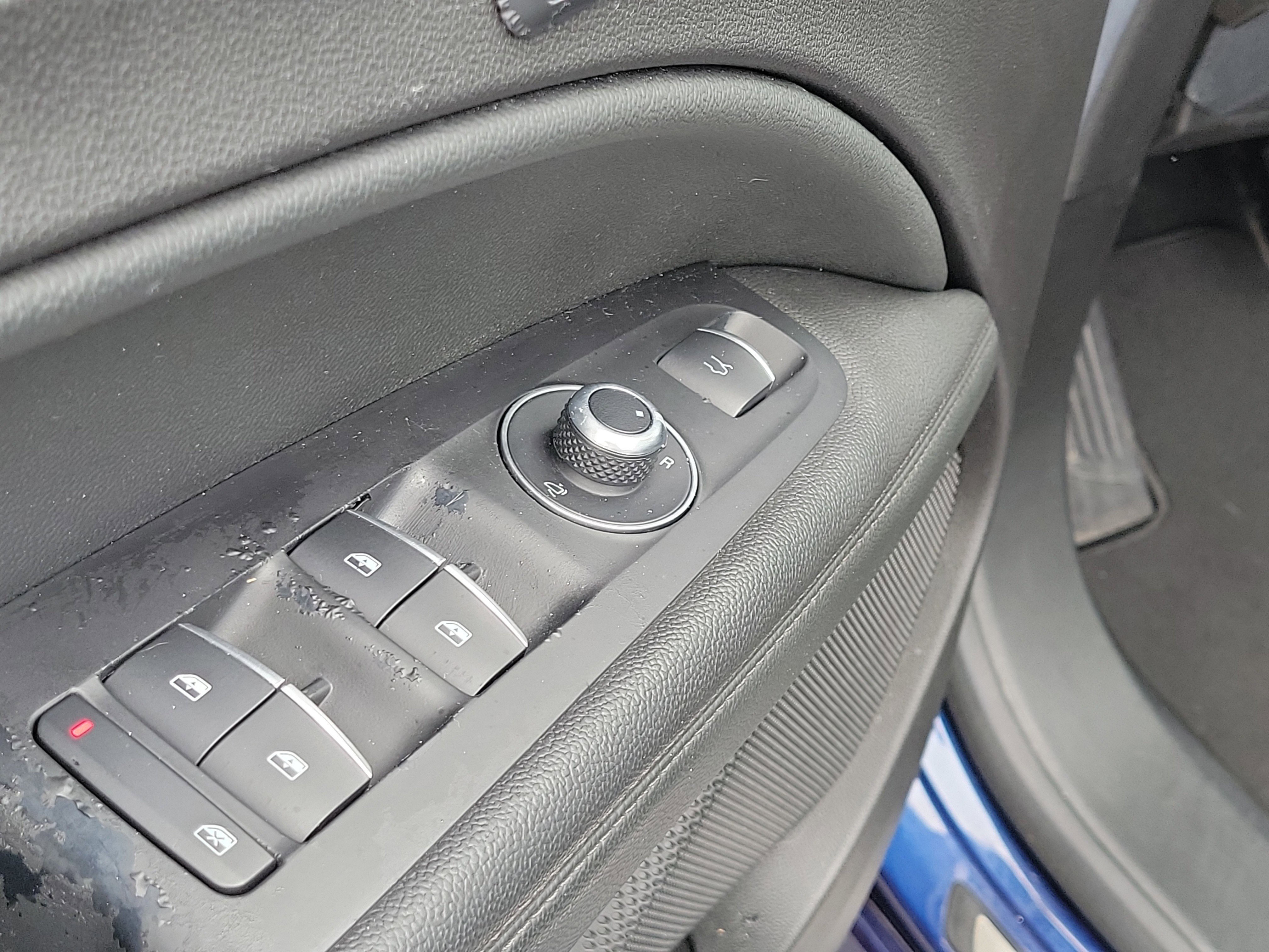 Used 2021 Alfa Romeo Stelvio Ti w/ Nero Edizione image 21