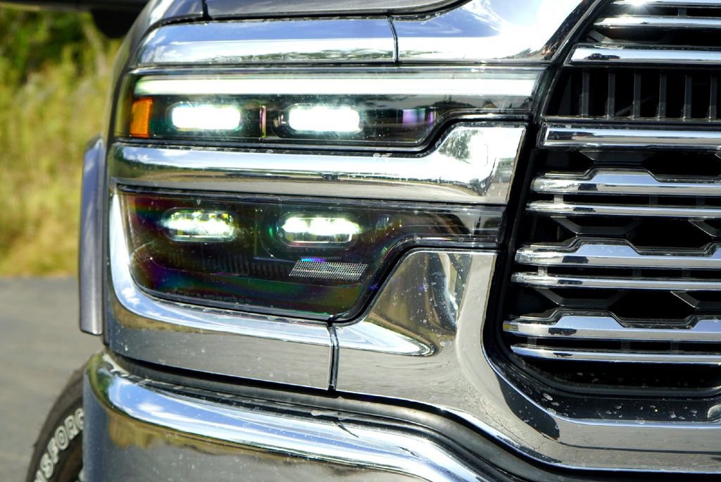 Used 2025 RAM 3500 Limited image 2