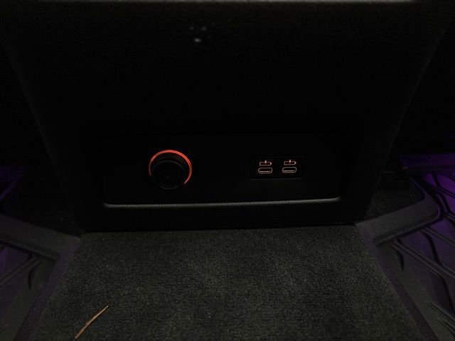 Used 2026 BMW X7 xDrive40i w/ M Sport Package image 23