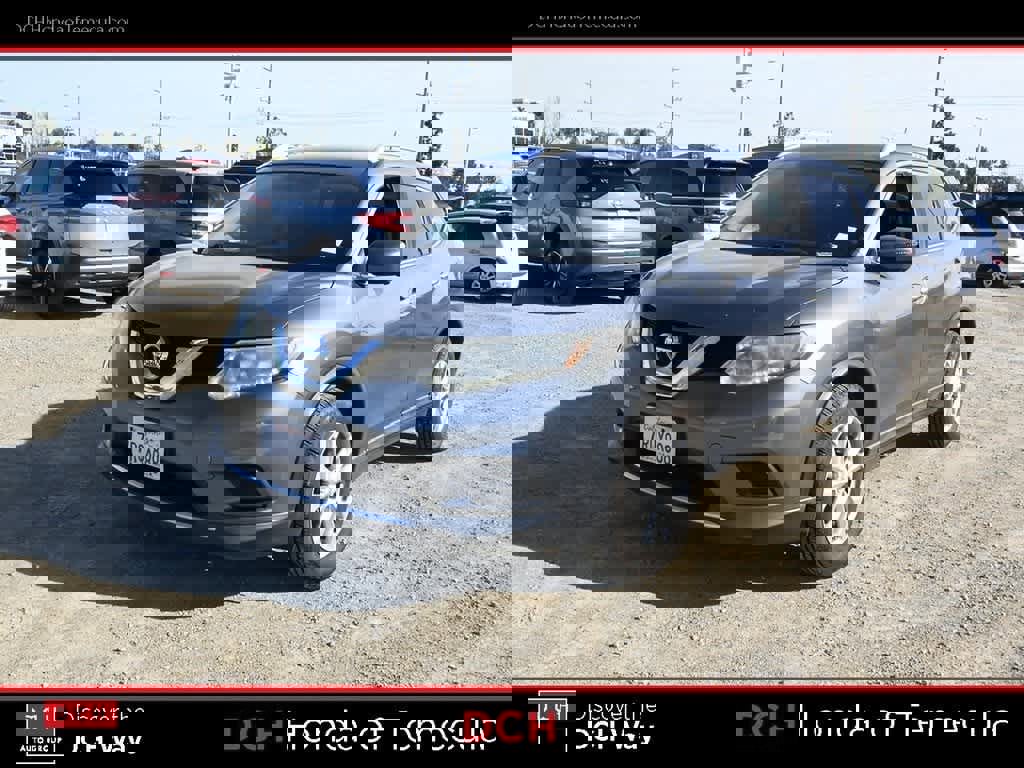 Used 2016 Nissan Rogue SV w/ SV Premium Package