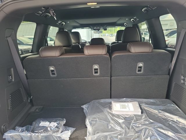 New 2026 Nissan Armada Platinum AWD/4WD image 7