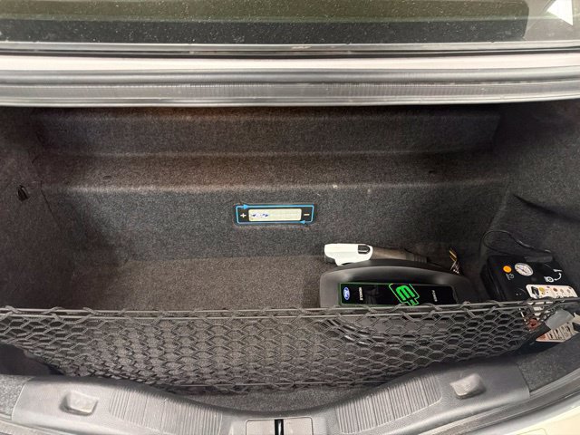 Used 2017 Ford Fusion Energi Platinum FWD image 21