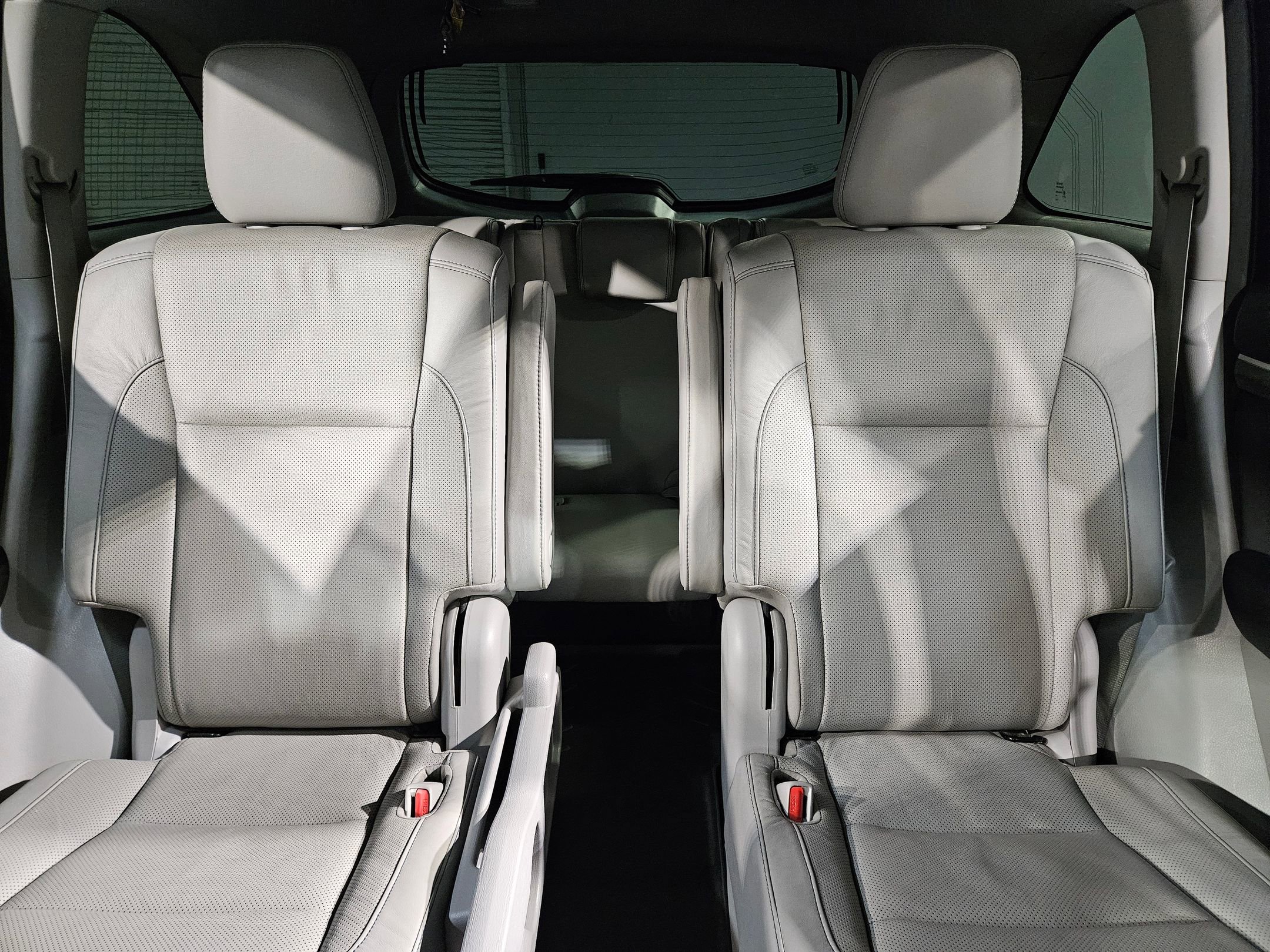 Used 2017 Toyota Highlander Limited Platinum image 13