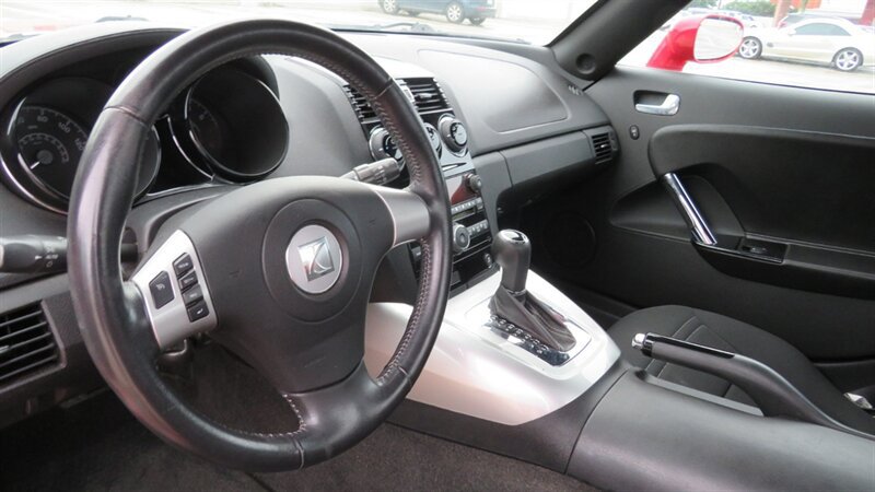 Used 2008 Saturn Sky RWD image 12
