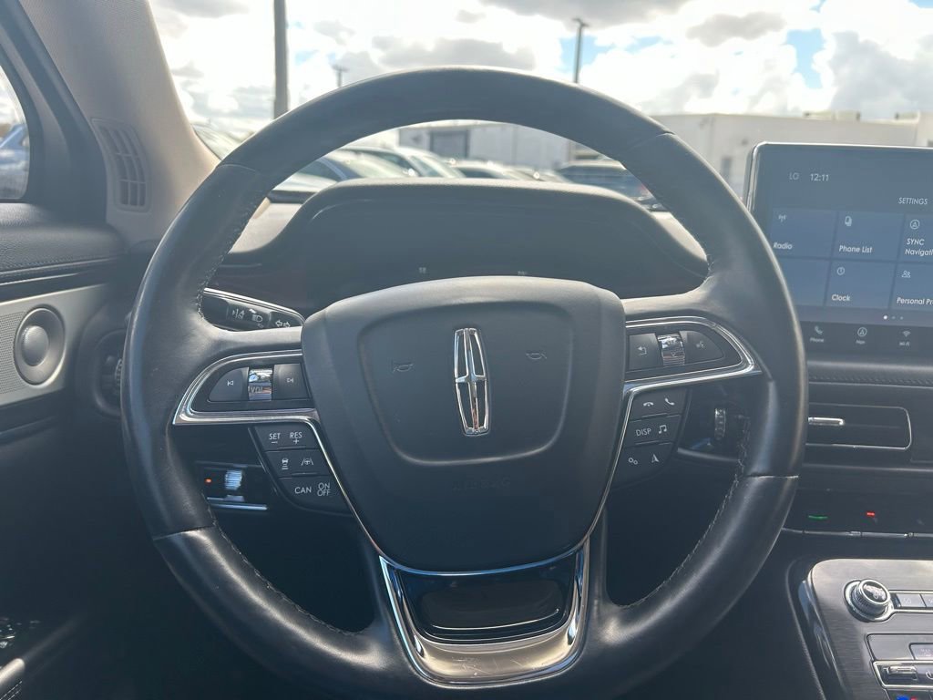 Used 2023 Lincoln Nautilus Reserve w/ Equipment Group 202A image 19