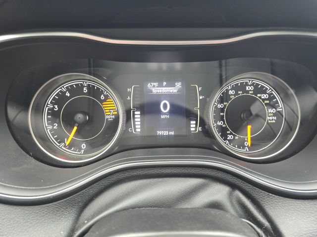 Used 2020 Jeep Cherokee Latitude Plus w/ Cold Weather Group AWD/4WD image 12