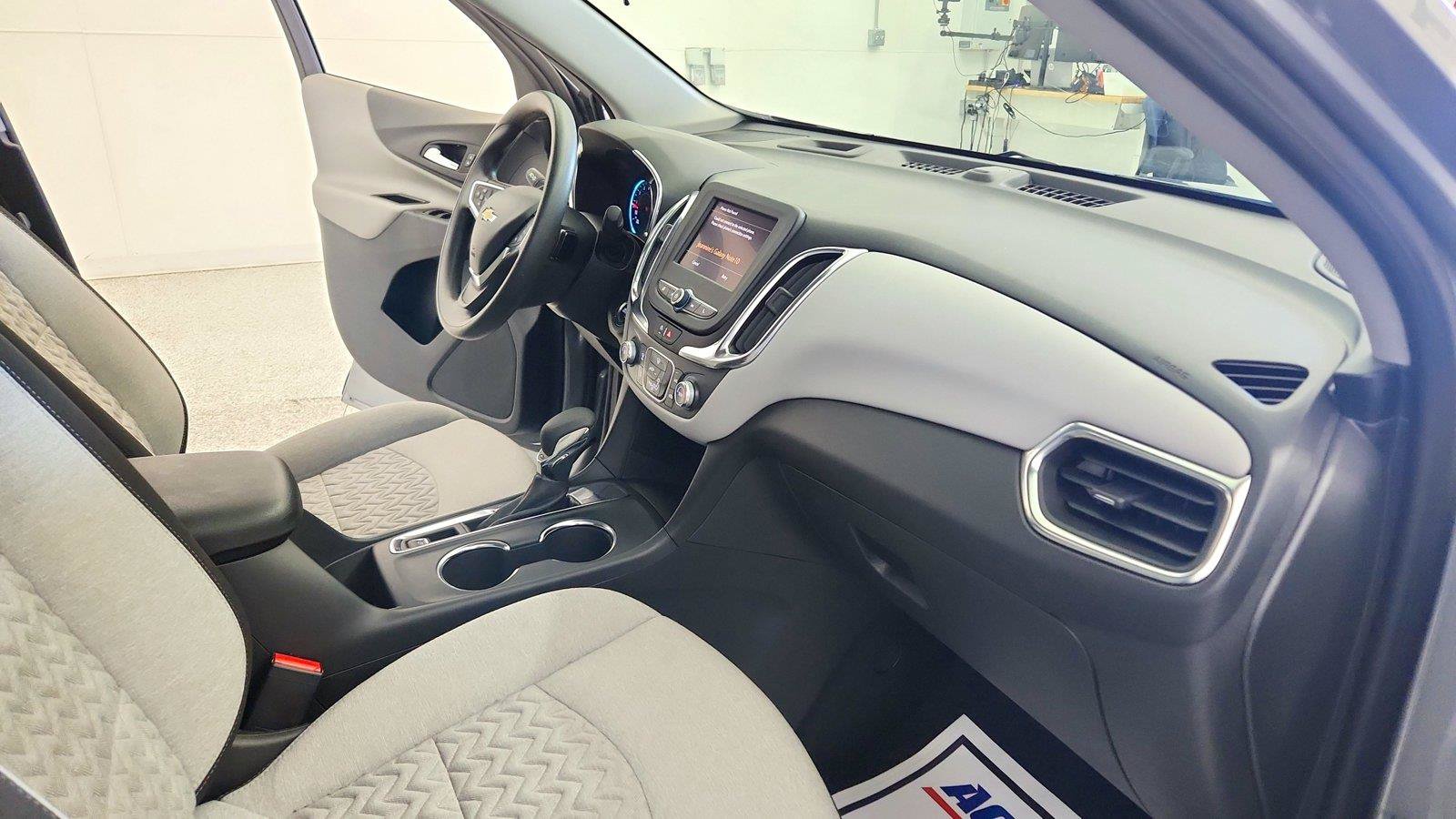Used 2024 Chevrolet Equinox LS w/ LS Convenience Package FWD image 28
