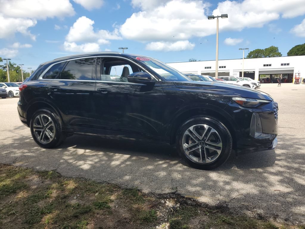 Certified 2025 Audi Q5 Premium w/ Premium Plus AWD/4WD image 3