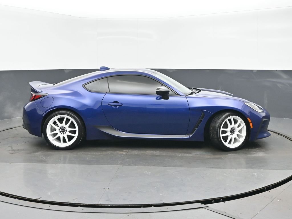 Used 2023 Toyota GR86 Premium image 2