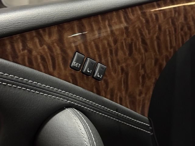 Used 2020 Nissan Armada Platinum w/ Captain's Chairs Package RWD image 17