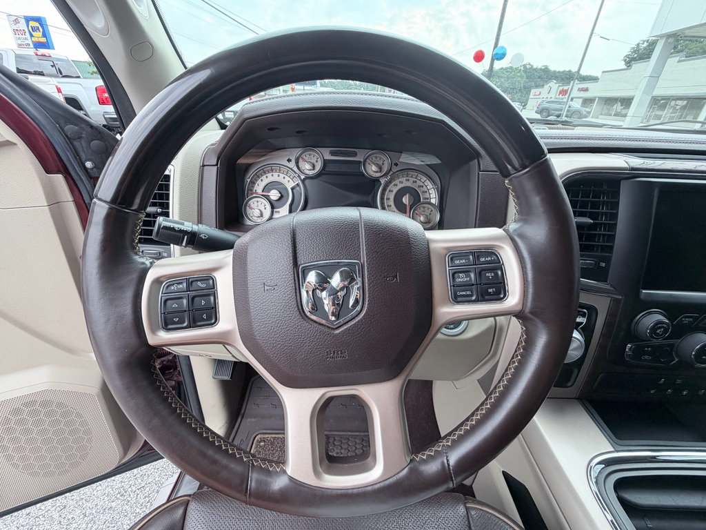 Used 2018 RAM 1500 Laramie Longhorn RWD image 12
