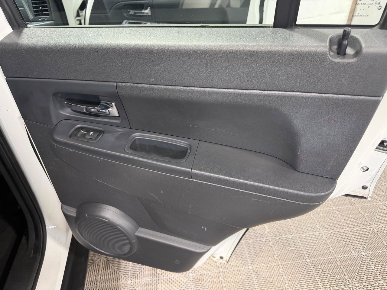 Used 2010 Jeep Liberty Sport w/ Skid Plate Group AWD/4WD image 15