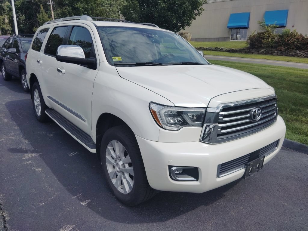 Used 2020 Toyota Sequoia Platinum AWD/4WD image 2