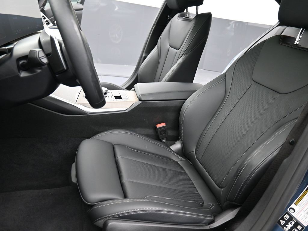 Used 2025 BMW 330i xDrive Sedan image 10