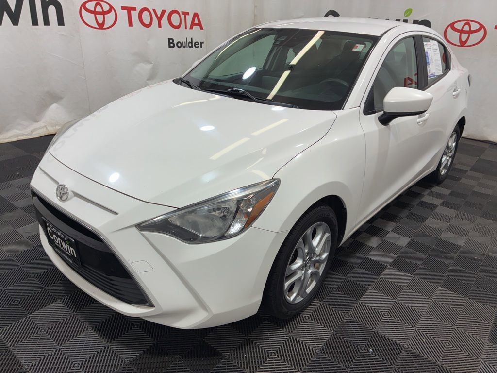 Used 2018 Toyota Yaris iA FWD image 3