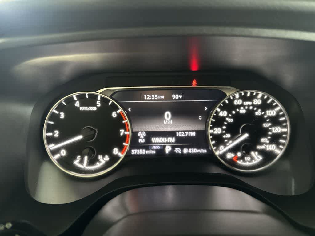 Used 2025 Nissan Rogue SV AWD/4WD image 15