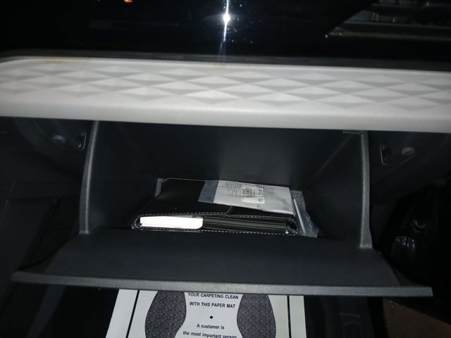 Used 2022 Volkswagen Taos S image 51