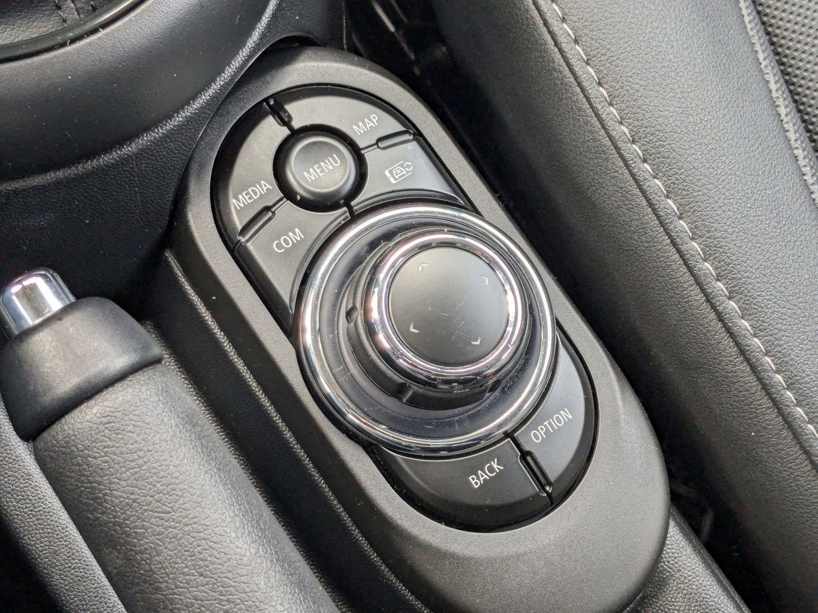 Used 2023 MINI Cooper 4-Door Hardtop image 13