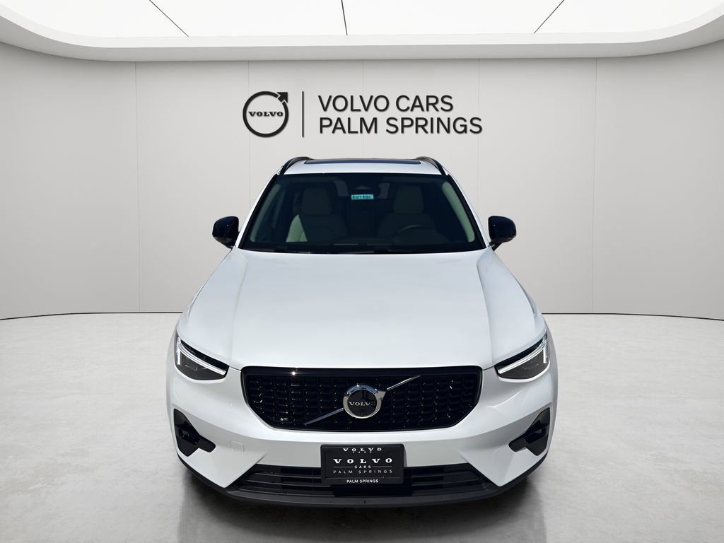 New 2026 Volvo XC40 B5 Plus w/ Protection Package Premier AWD/4WD image 2