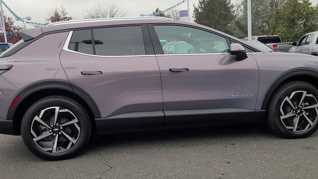 New 2026 Chevrolet Equinox EV LT image 9