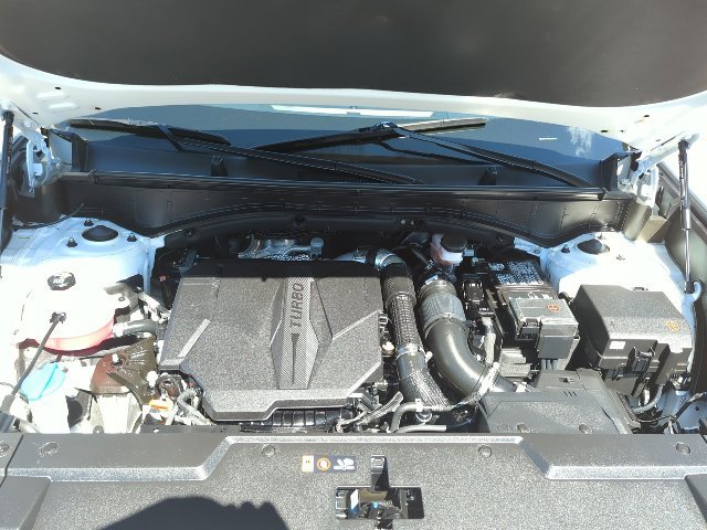 Used 2025 Hyundai Santa Fe Limited AWD/4WD image 26