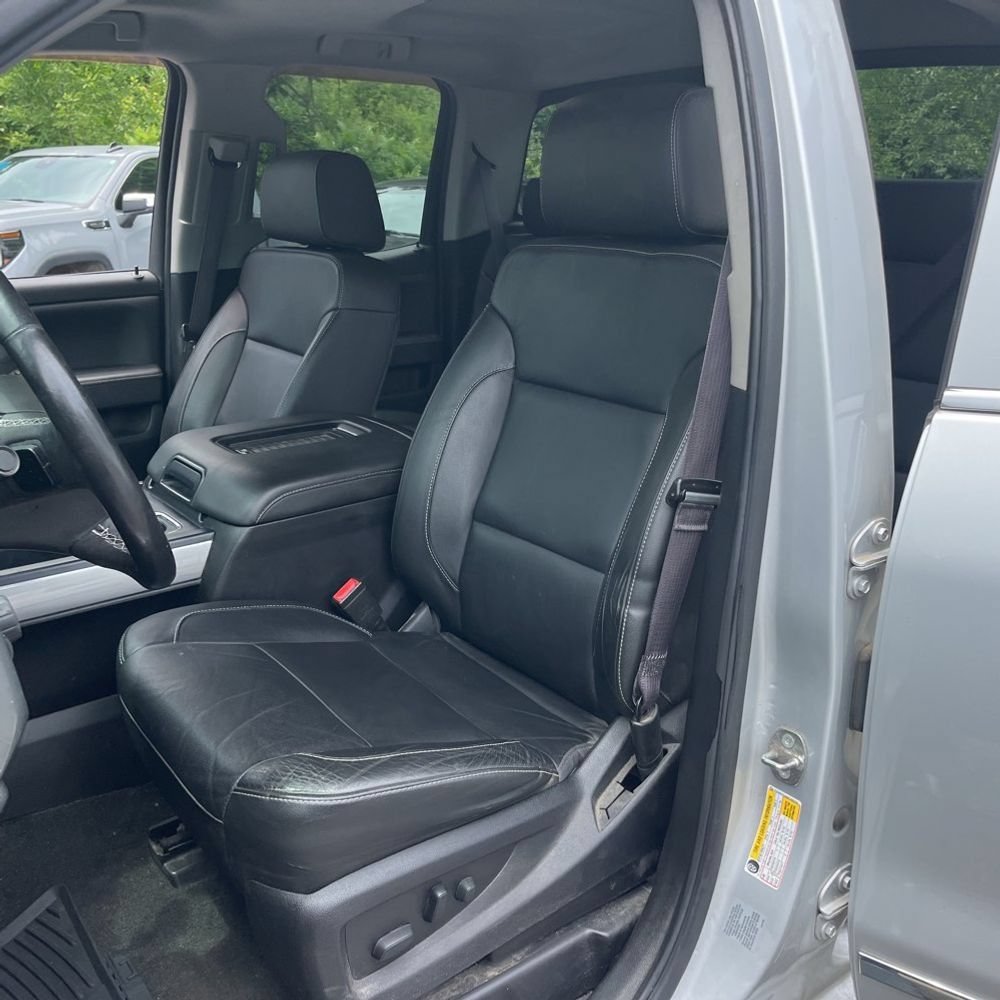 Used 2017 Chevrolet Silverado 1500 LTZ Z71 w/ LTZ Plus Package AWD/4WD image 5