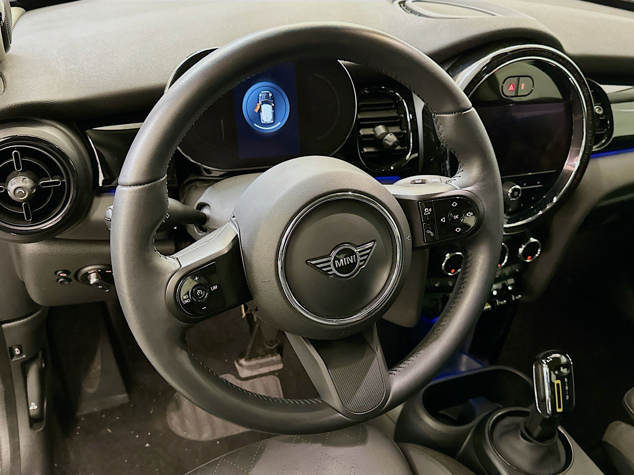 Used 2023 MINI Cooper SE image 18