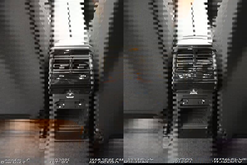 Used 2024 BMW 530i w/ M Sport Package image 25