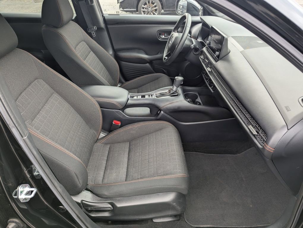 Used 2023 Honda HR-V Sport image 8